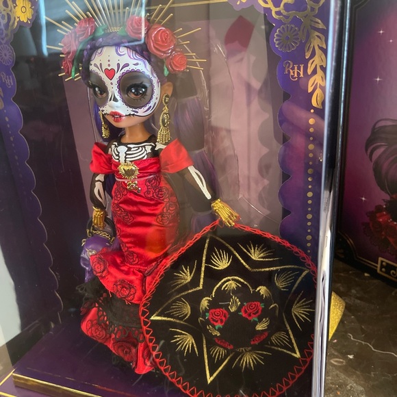Collector Rainbow High 2022 Celebration Edition Día De Los Muertos Maria Garcia - Picture 13 of 16